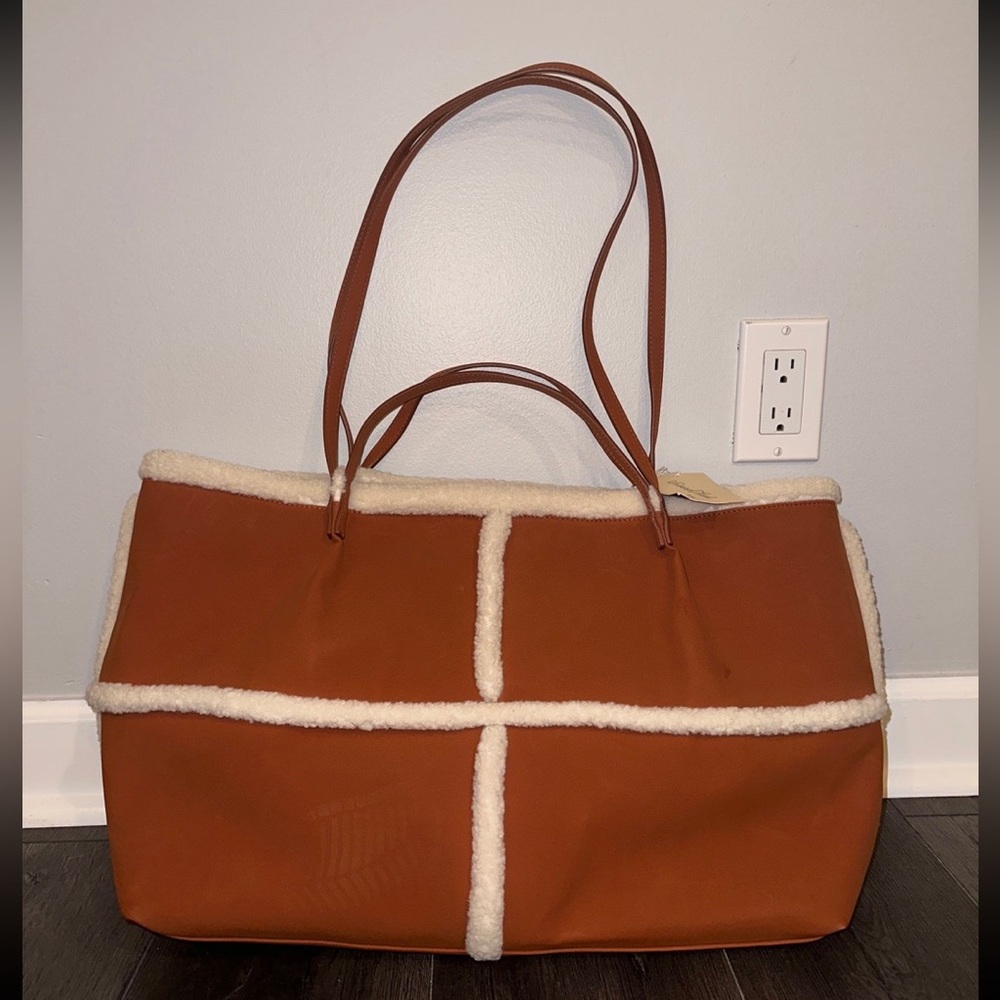 NWT Tote